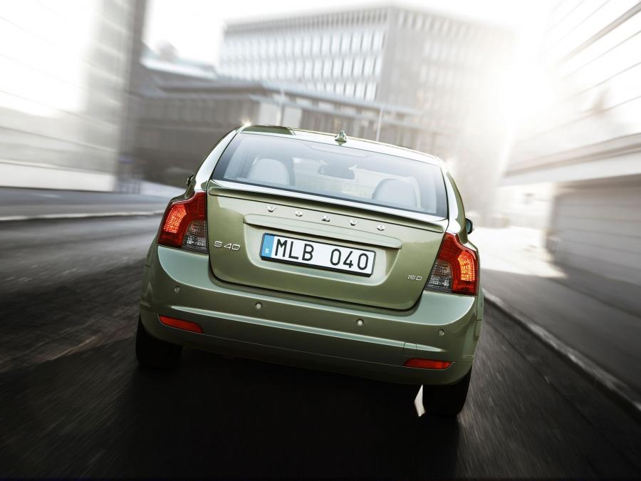  Volvo S40 DRIVe 2009 года  (фото 3 из 6)